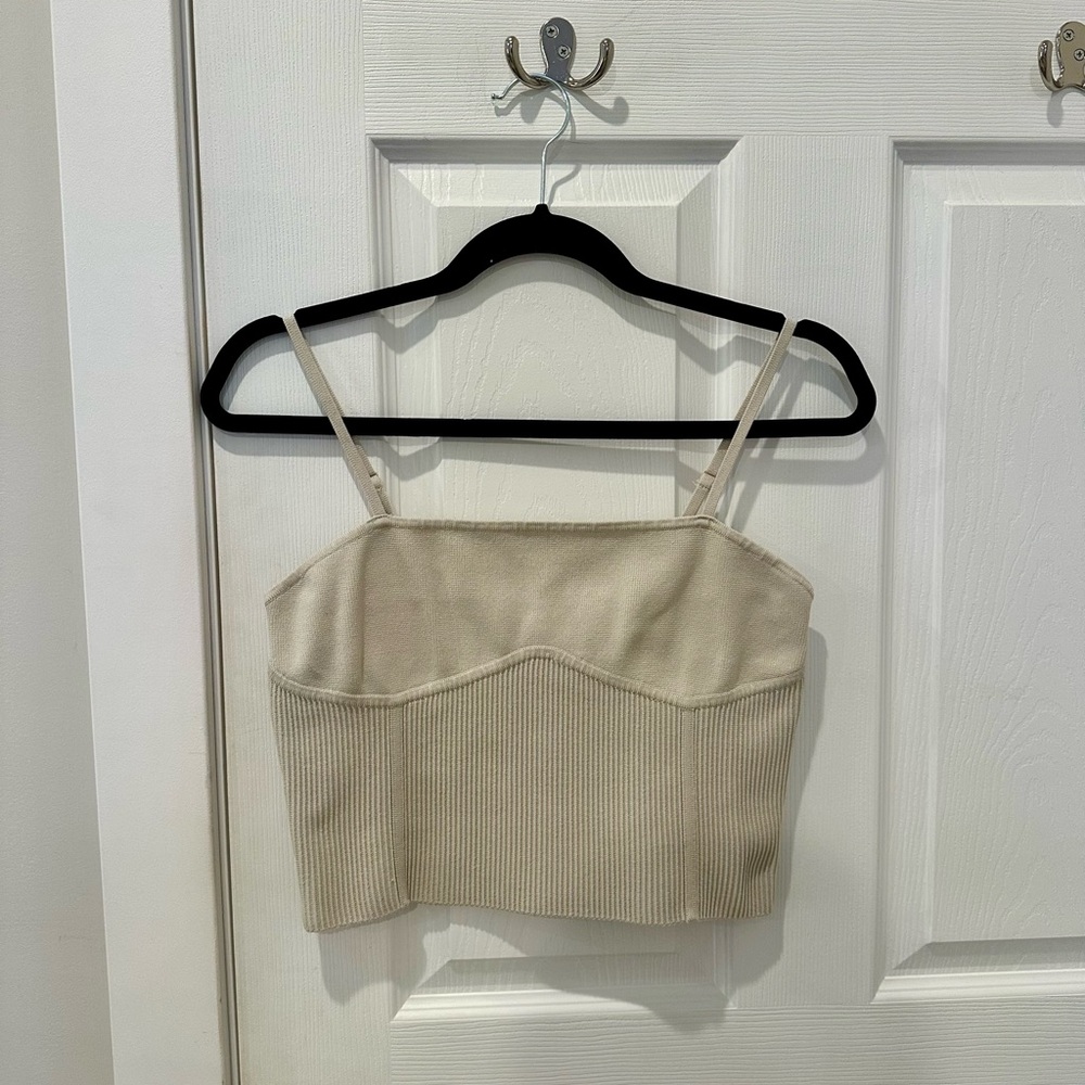Aritzia Cream and White Sleeveless Crop ribbed top